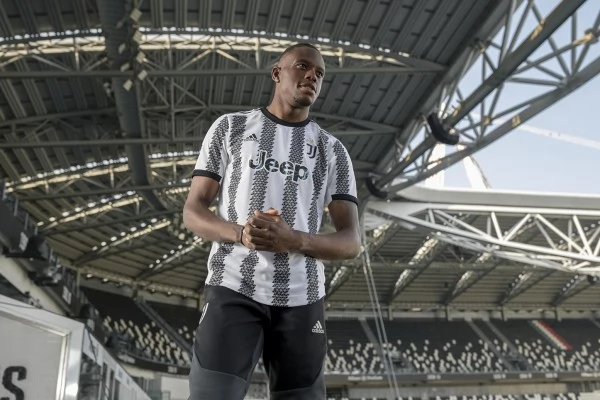 Maillot de Foot Juventus Chiesa 7 Tenue Domicile 2022/23